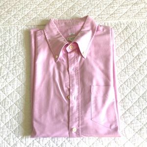Men’s pink Club Monaco button down shirt.